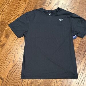 Black Reebok Black Short Sleeve Performance T-Shirt. SZ M NWT